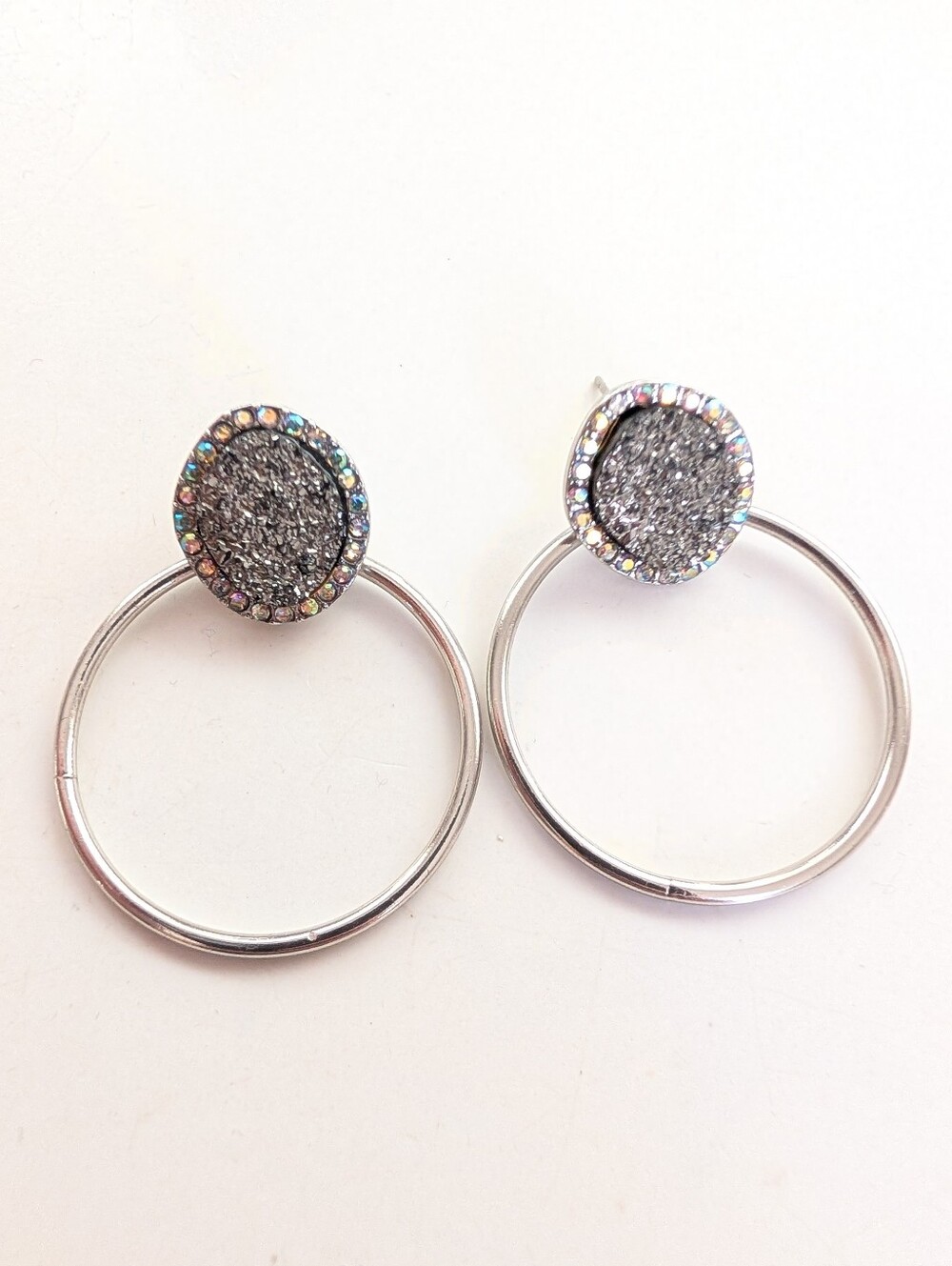 Vacation Resortwear Silver Tone Faux Druzy Stone Rhinestone Halo Boho Earrings